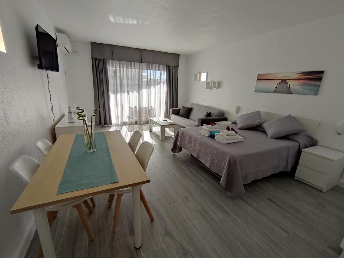 Estudio Benalbeach Primera Linea De Playa ベナルマデナ エクステリア 写真