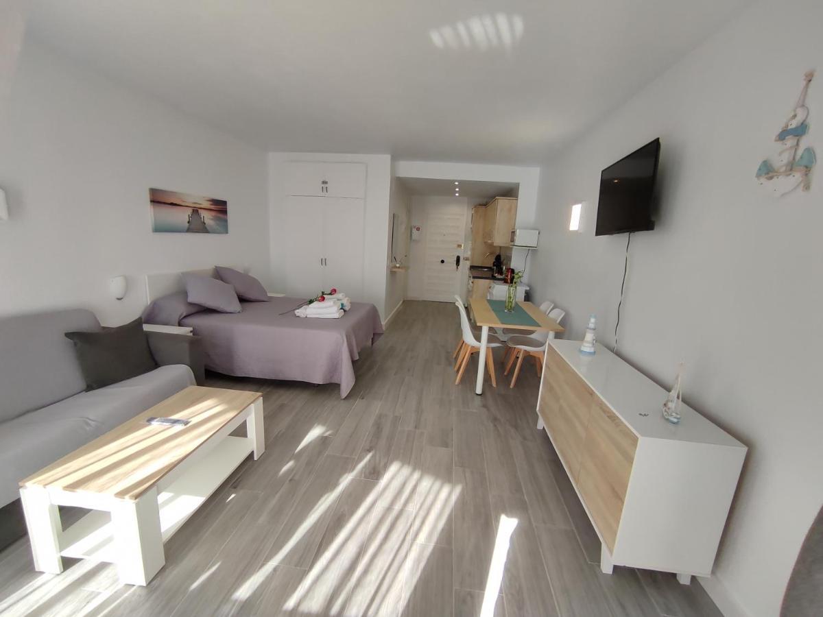 Estudio Benalbeach Primera Linea De Playa ベナルマデナ エクステリア 写真