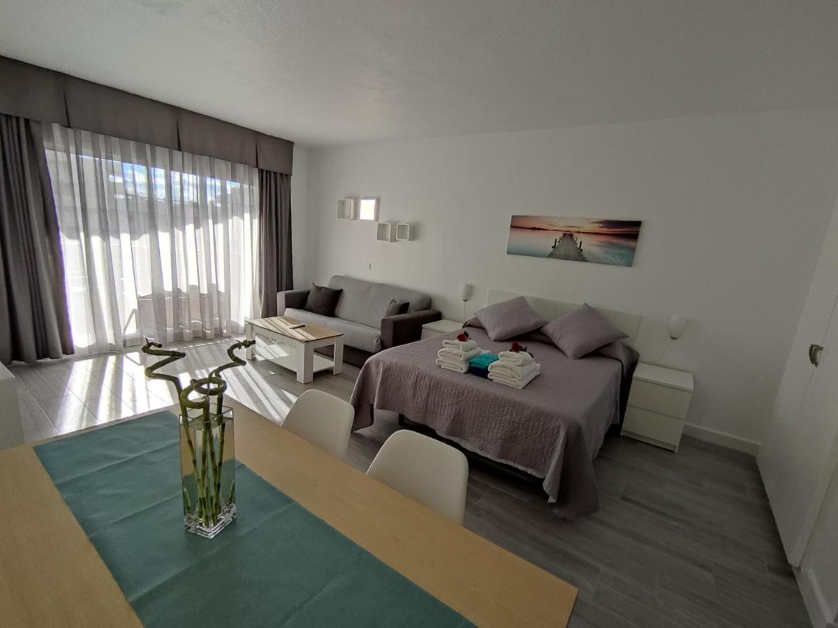 Estudio Benalbeach Primera Linea De Playa ベナルマデナ エクステリア 写真